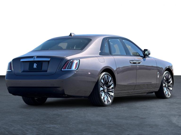 New 2025 Rolls-Royce Ghost II Sedan for sale $420,350 at Rolls-Royce Motor Cars Los Gatos in Los Gatos CA 95032 3