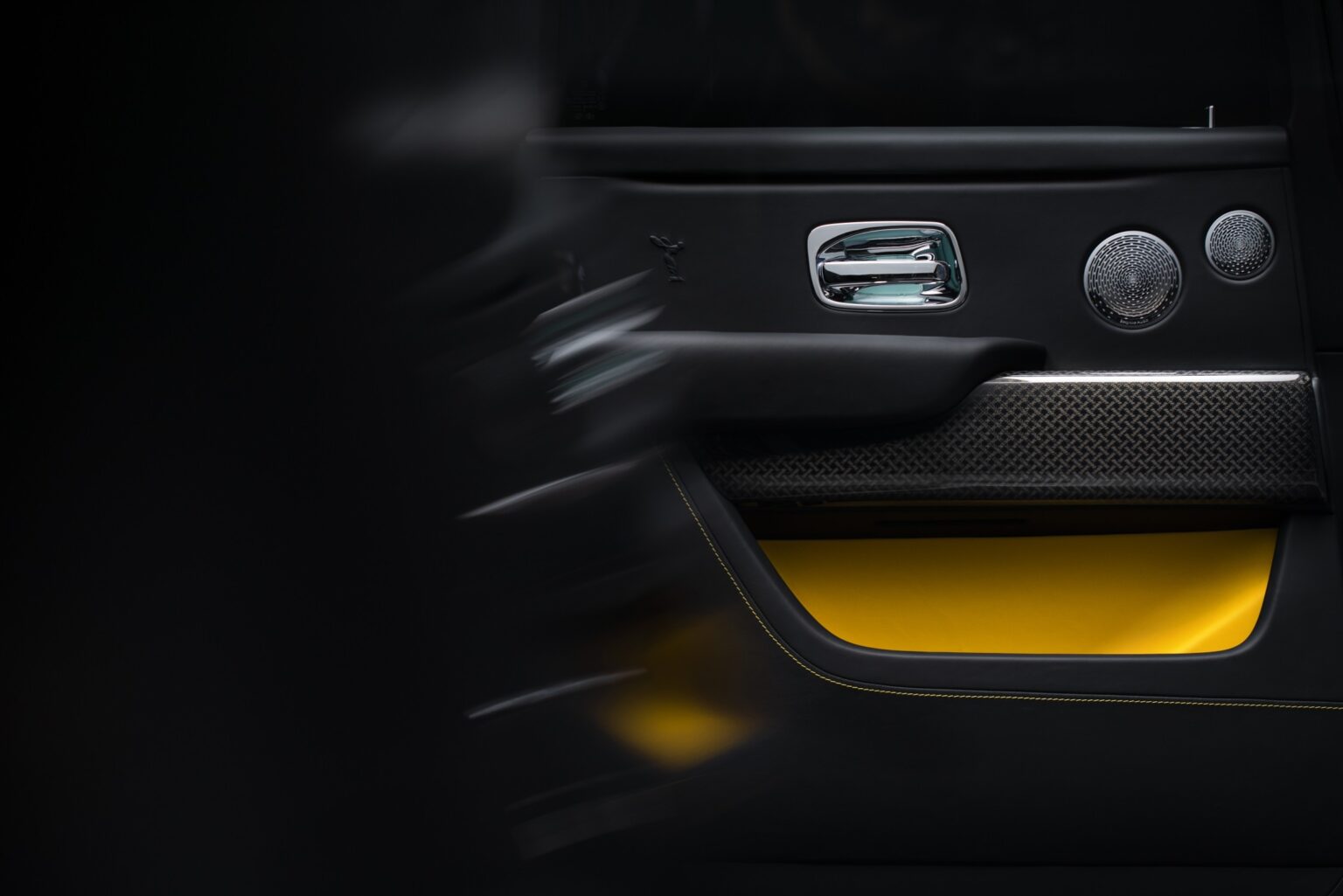 P90375504_lowRes_rolls-royce-cullinan